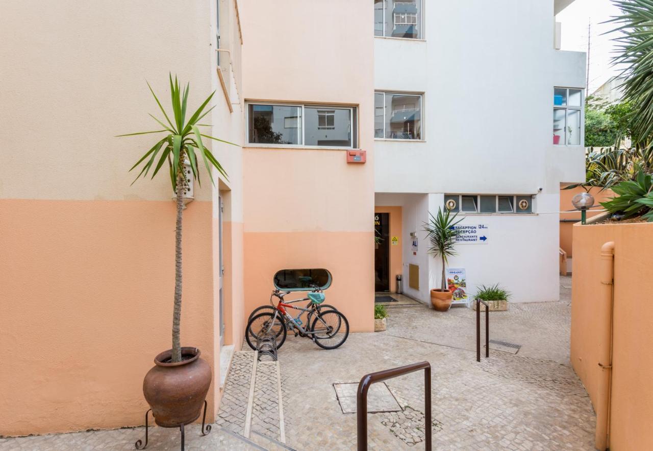 Squash Rocha Suite Beach Apartment Portimão Dış mekan fotoğraf